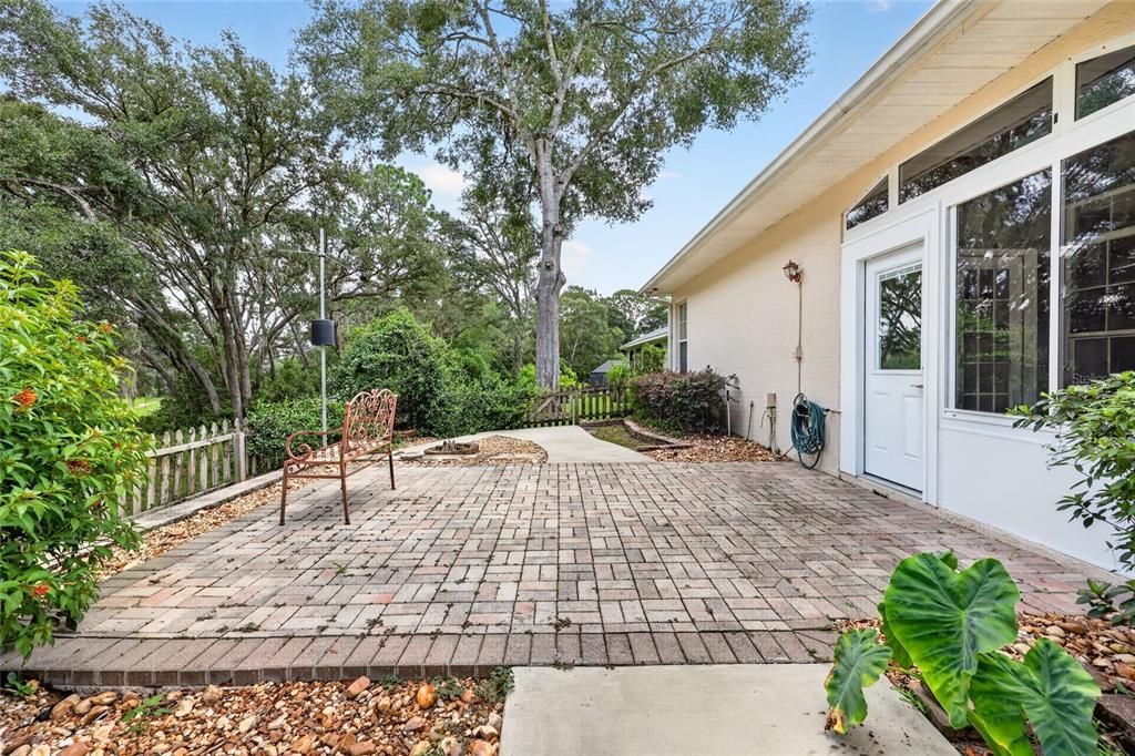 For Sale: $489,900 (3 beds, 2 baths, 2750 Square Feet)