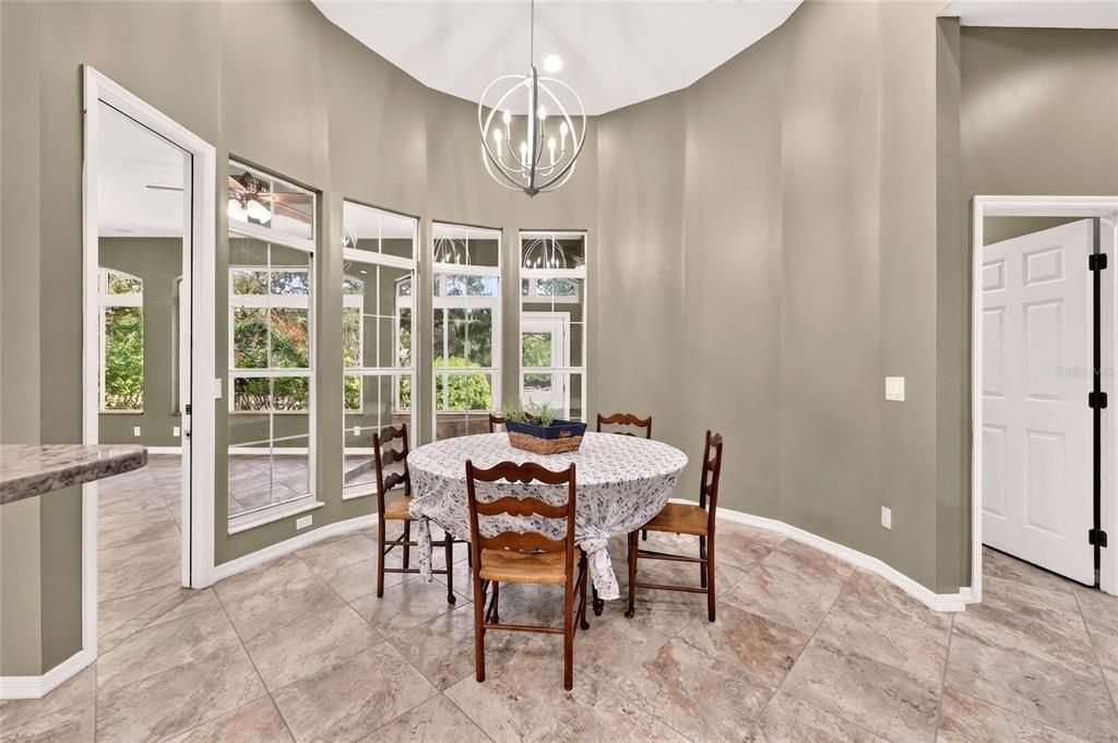 For Sale: $489,900 (3 beds, 2 baths, 2750 Square Feet)