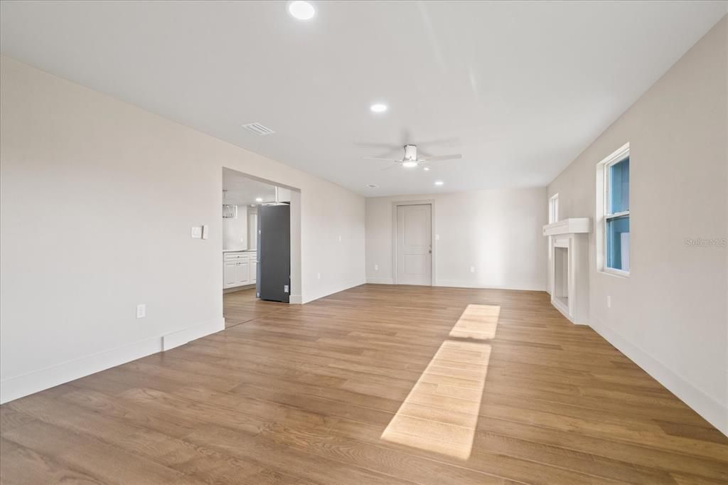 En Venta: $450,000 (3 camas, 2 baños, 1458 Pies cuadrados)
