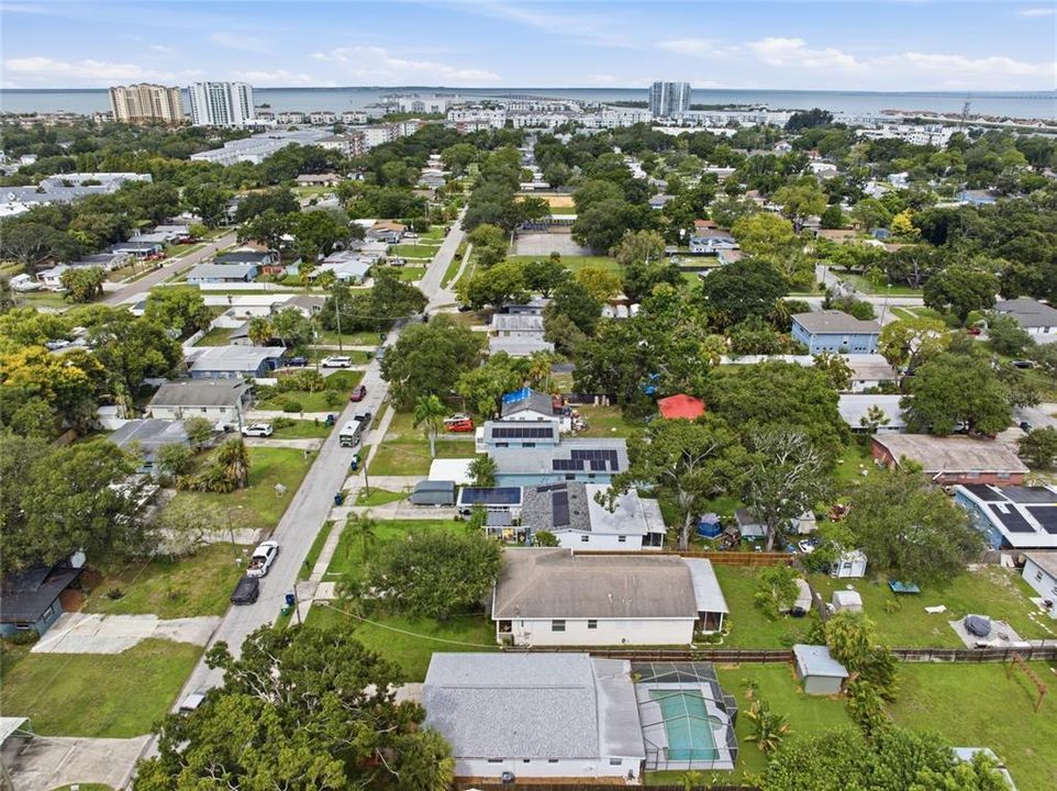 Active With Contract: $469,999 (3 beds, 2 baths, 1387 Square Feet)