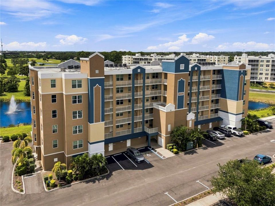 For Sale: $400,000 (2 beds, 2 baths, 1324 Square Feet)