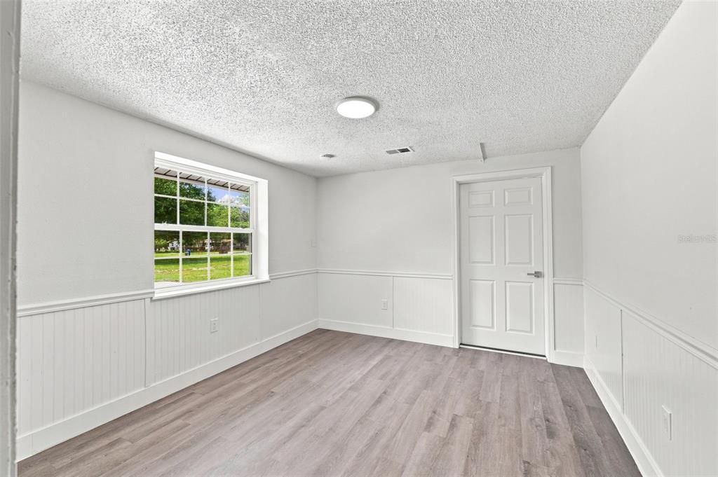 For Sale: $499,000 (3 beds, 3 baths, 2150 Square Feet)