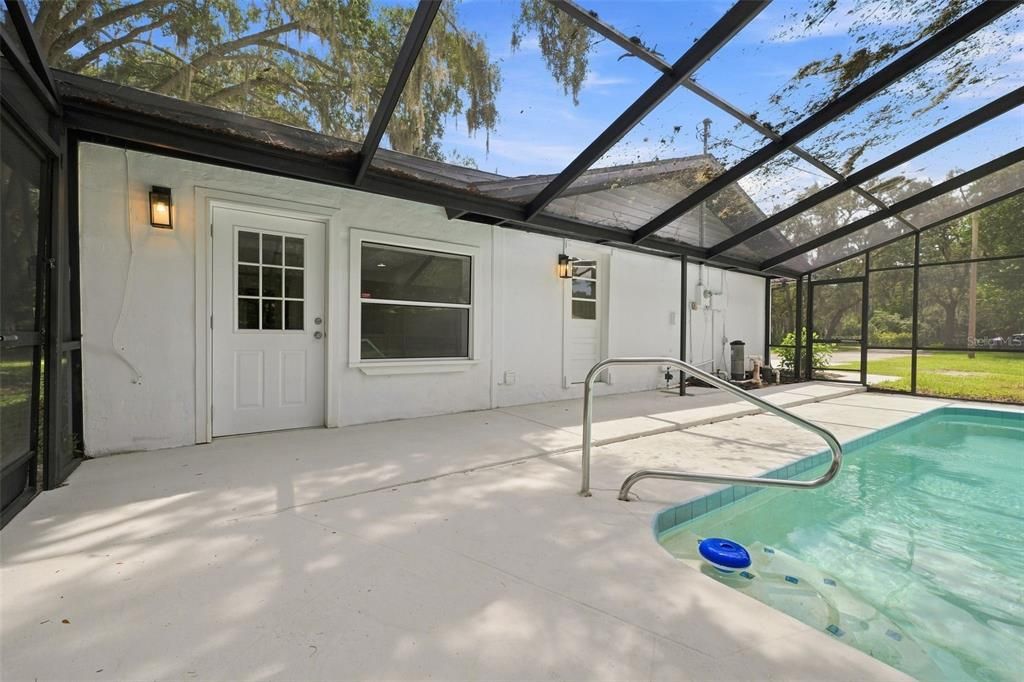 For Sale: $499,000 (3 beds, 3 baths, 2150 Square Feet)