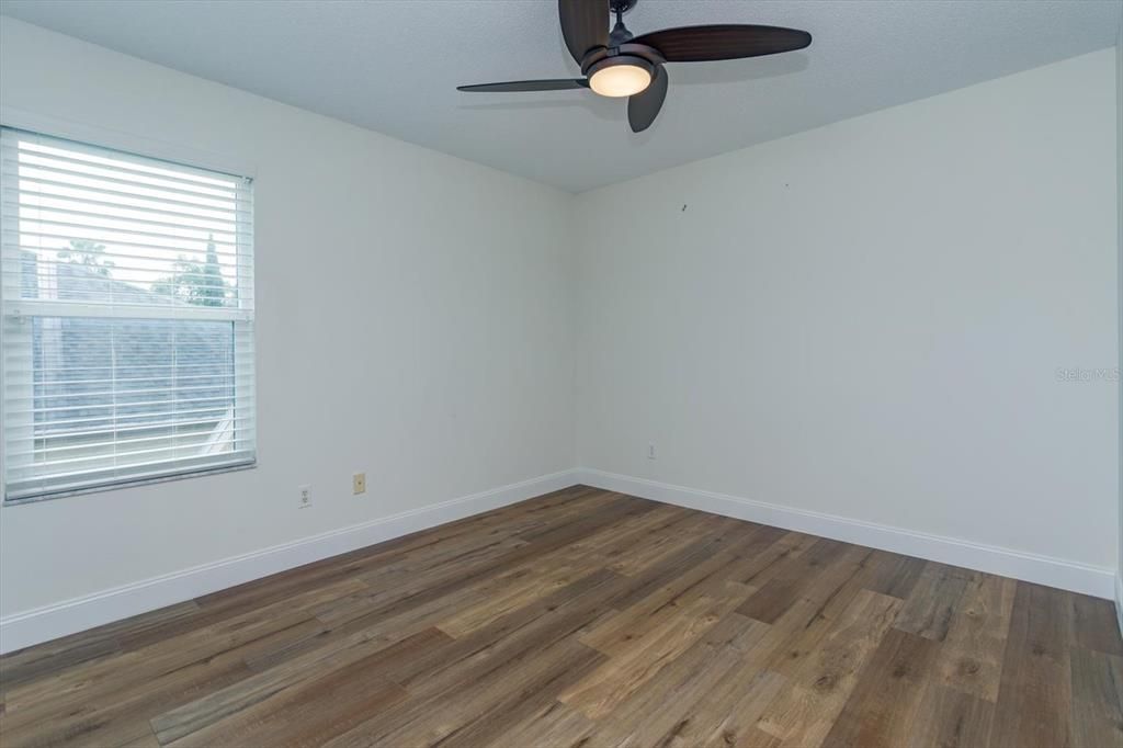 For Rent: $3,200 (3 beds, 2 baths, 1952 Square Feet)