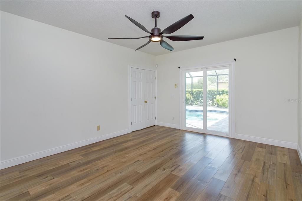 For Rent: $3,200 (3 beds, 2 baths, 1952 Square Feet)