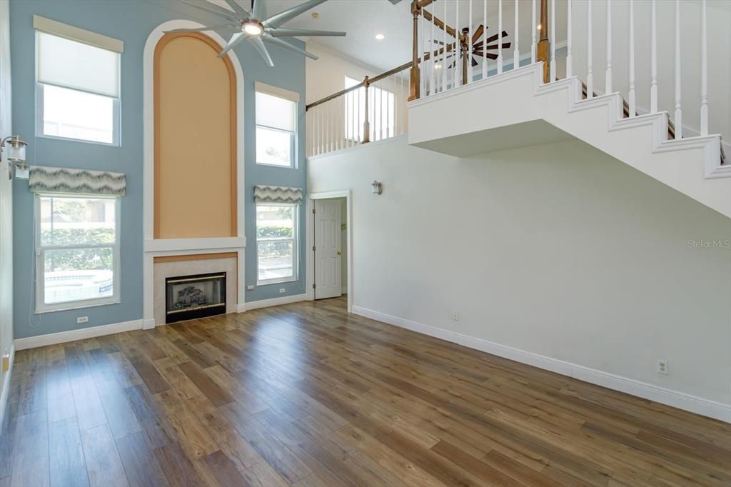 For Rent: $3,200 (3 beds, 2 baths, 1952 Square Feet)