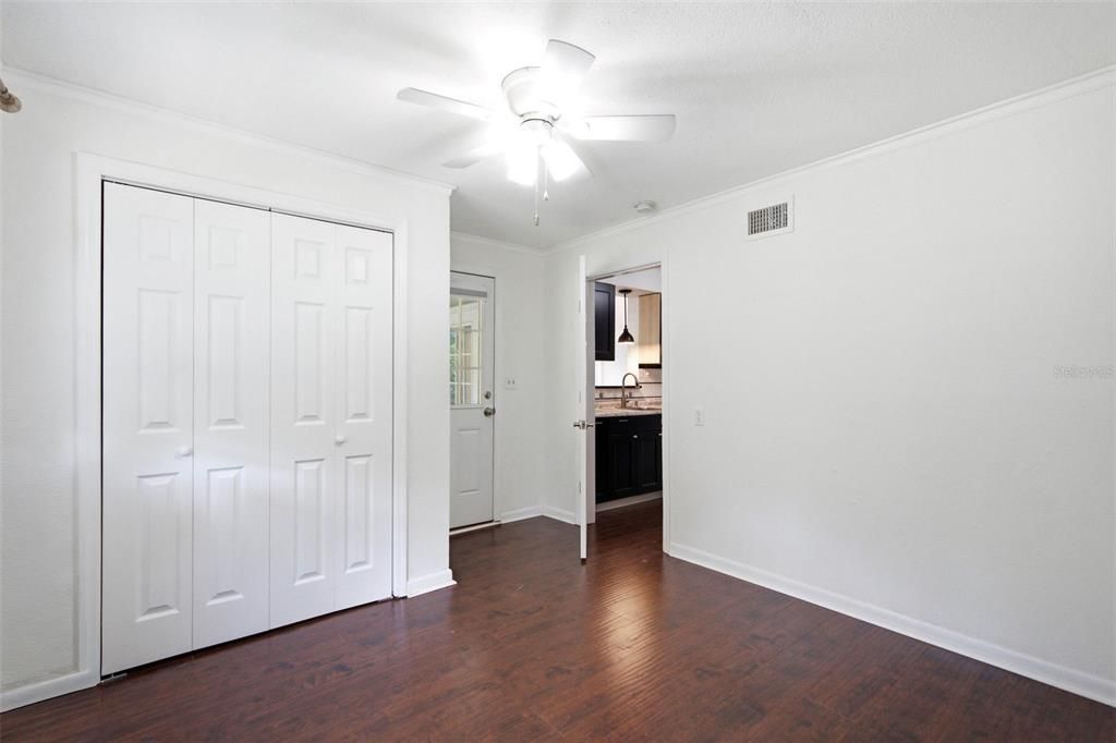 For Rent: $2,495 (3 beds, 1 baths, 1123 Square Feet)