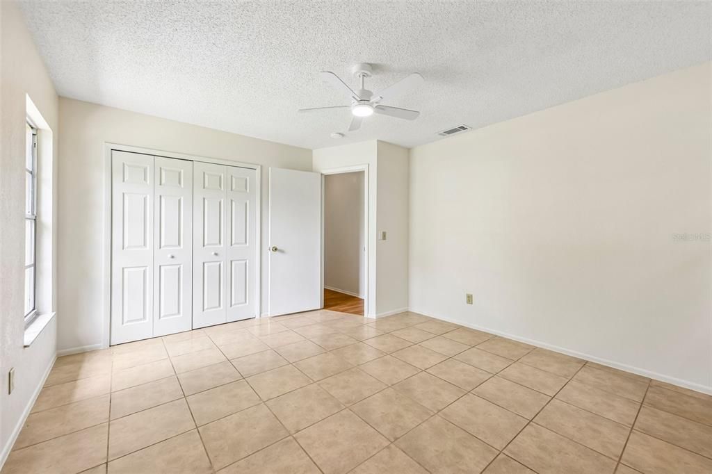 For Sale: $249,900 (3 beds, 1 baths, 1050 Square Feet)