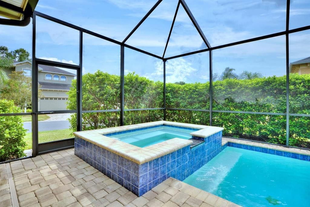 En Venta: $549,000 (4 camas, 2 baños, 2206 Pies cuadrados)