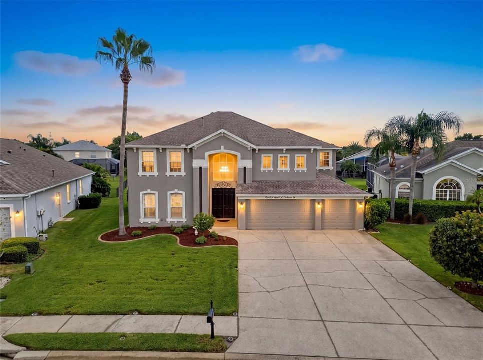 En Venta: $716,000 (6 camas, 3 baños, 3435 Pies cuadrados)