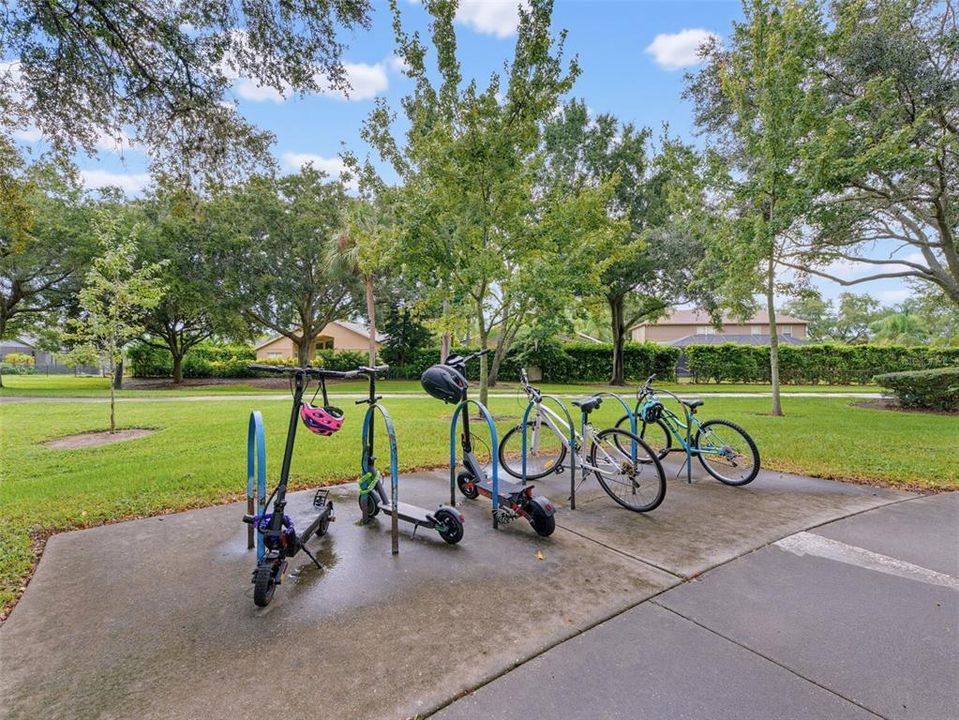 En Venta: $716,000 (6 camas, 3 baños, 3435 Pies cuadrados)