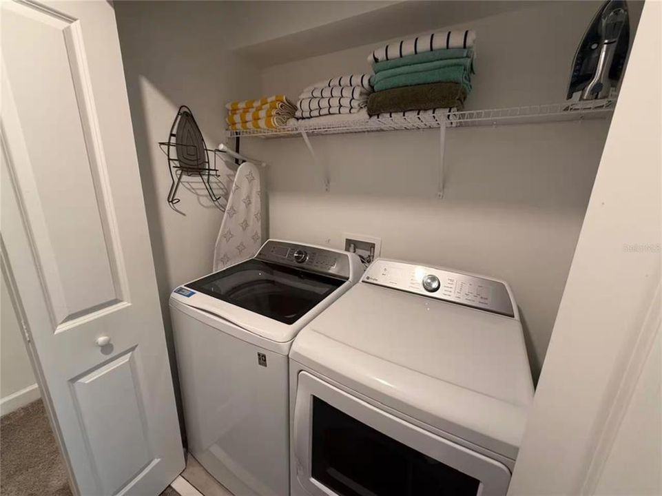 En Venta: $540,000 (4 camas, 3 baños, 1902 Pies cuadrados)