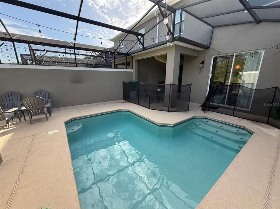 En Venta: $540,000 (4 camas, 3 baños, 1902 Pies cuadrados)