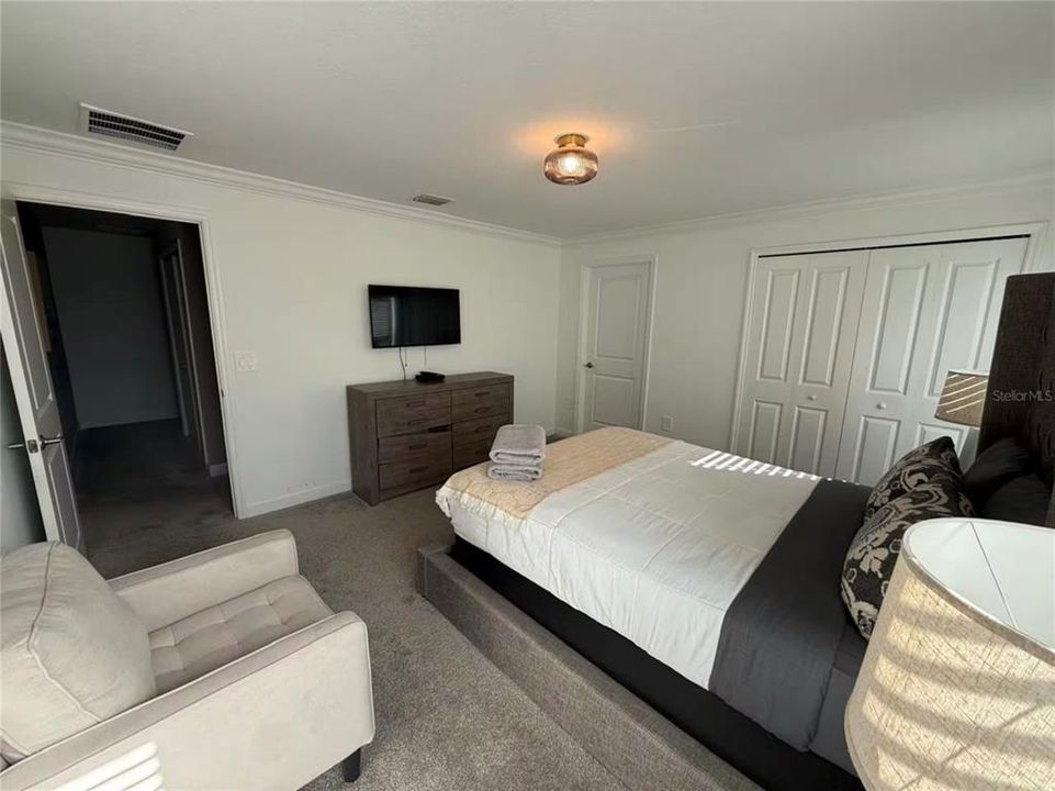 En Venta: $540,000 (4 camas, 3 baños, 1902 Pies cuadrados)