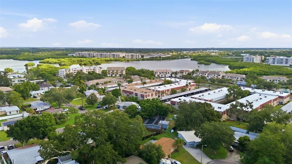 На продажу: $119,000 (2 спален, 2 ванн, 1010 Квадратных фут)