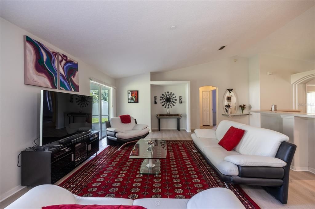 For Sale: $360,000 (3 beds, 2 baths, 2013 Square Feet)