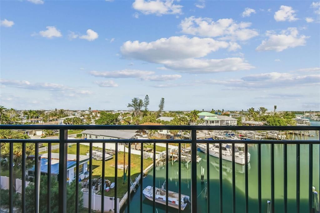 En Venta: $487,500 (2 camas, 1 baños, 770 Pies cuadrados)