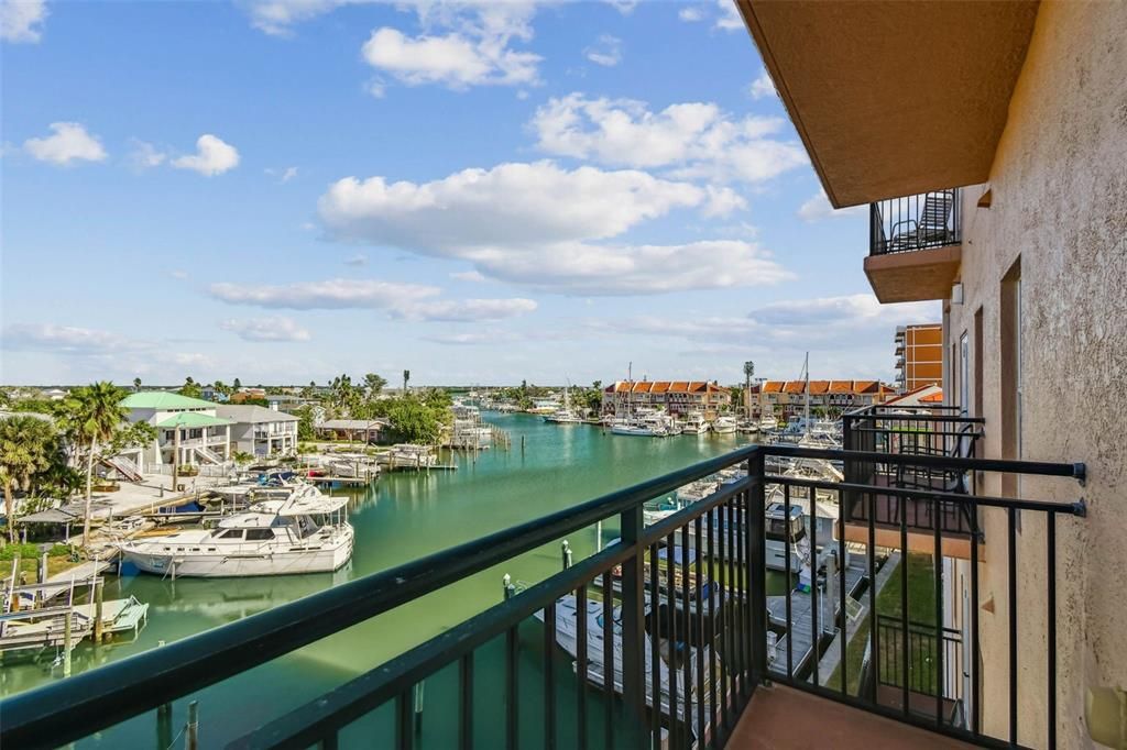 En Venta: $487,500 (2 camas, 1 baños, 770 Pies cuadrados)