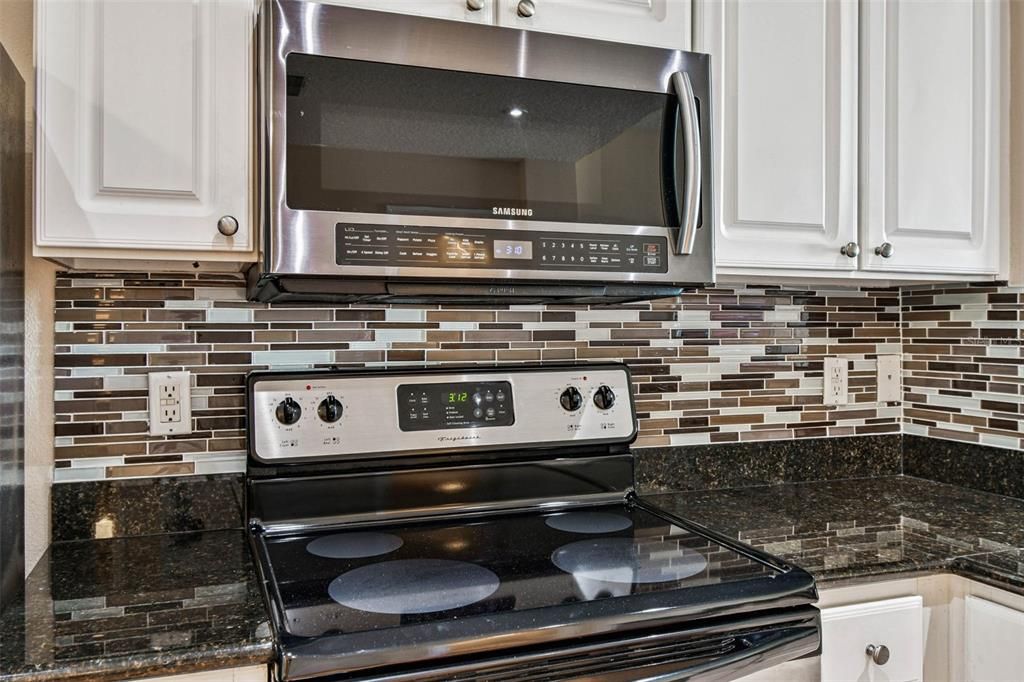 En Venta: $487,500 (2 camas, 1 baños, 770 Pies cuadrados)