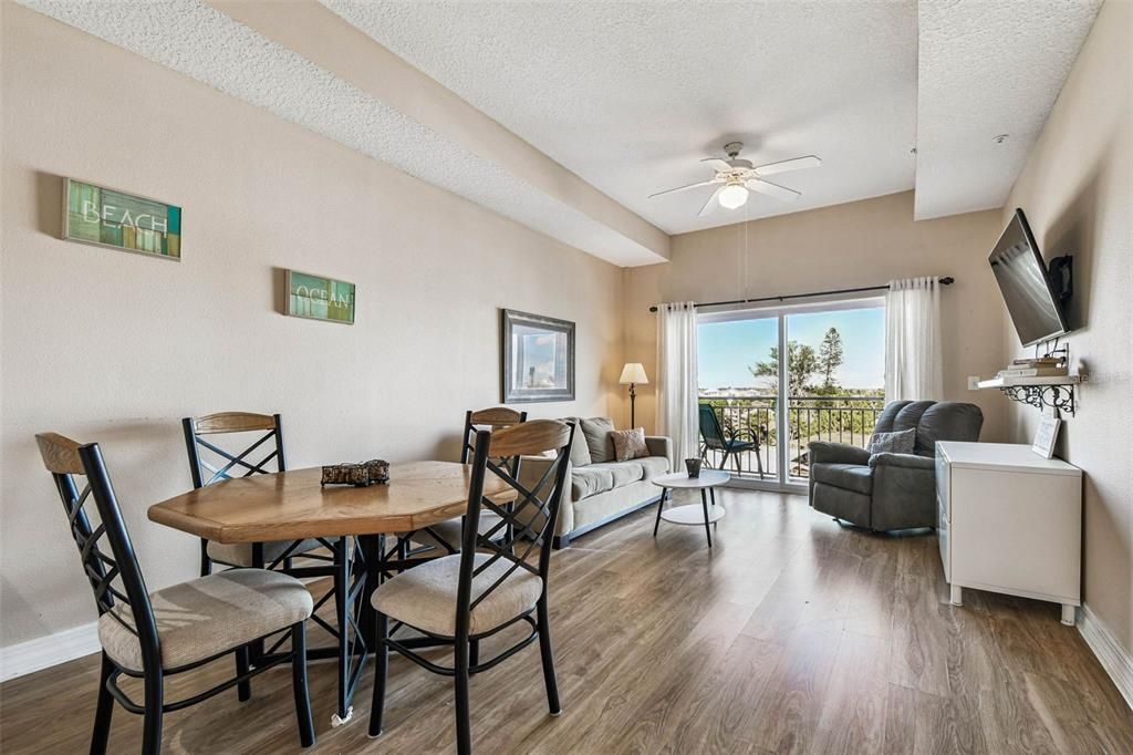 En Venta: $487,500 (2 camas, 1 baños, 770 Pies cuadrados)