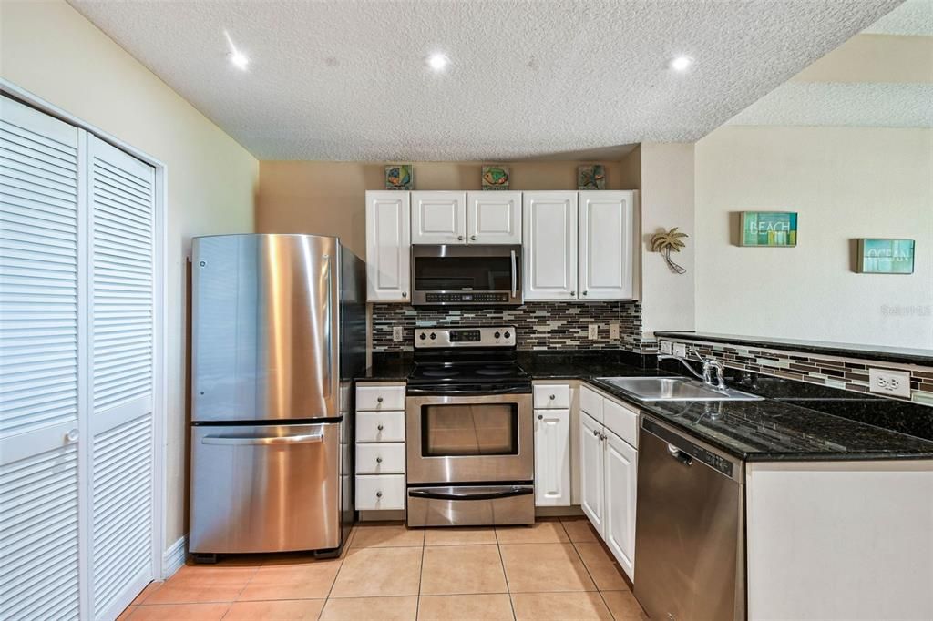 En Venta: $487,500 (2 camas, 1 baños, 770 Pies cuadrados)