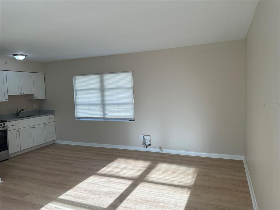 For Rent: $1,575 (1 beds, 1 baths, 650 Square Feet)