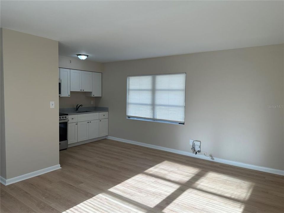 For Rent: $1,575 (1 beds, 1 baths, 650 Square Feet)