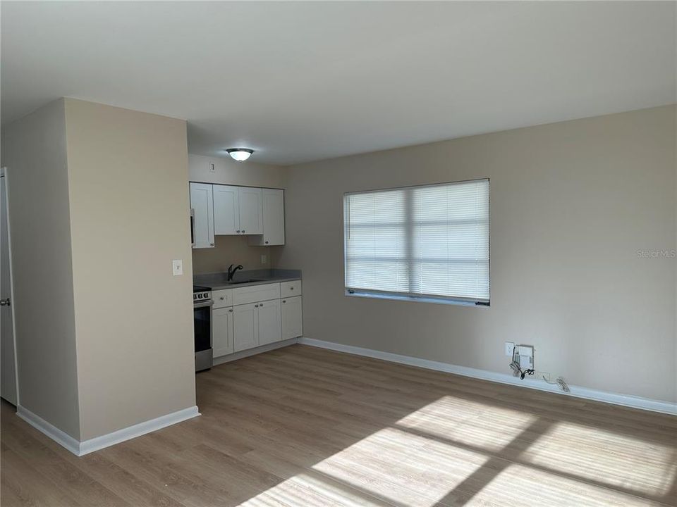For Rent: $1,575 (1 beds, 1 baths, 650 Square Feet)