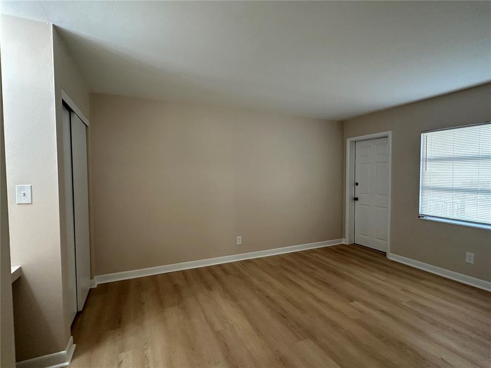 For Rent: $1,575 (1 beds, 1 baths, 650 Square Feet)