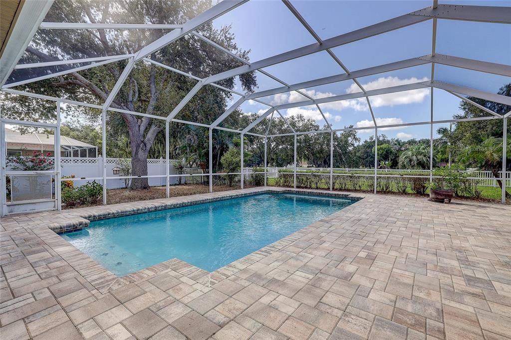 For Sale: $725,000 (5 beds, 2 baths, 2449 Square Feet)