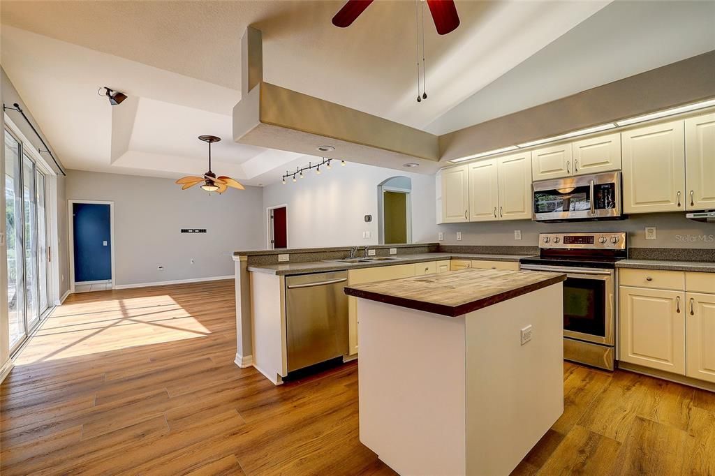 For Sale: $725,000 (5 beds, 2 baths, 2449 Square Feet)