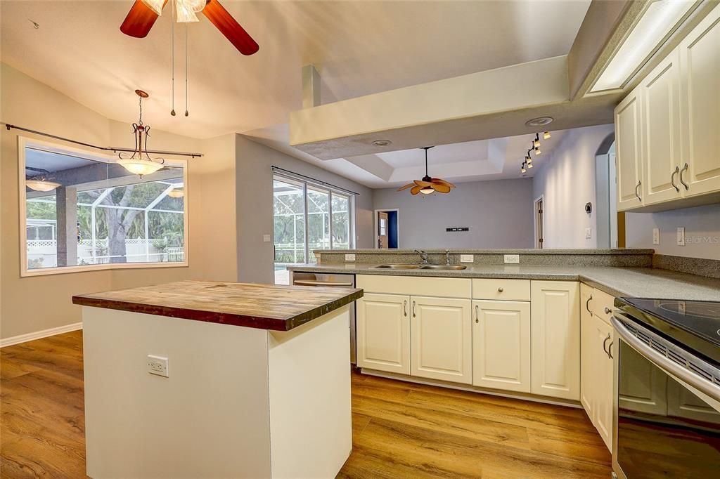 For Sale: $725,000 (5 beds, 2 baths, 2449 Square Feet)