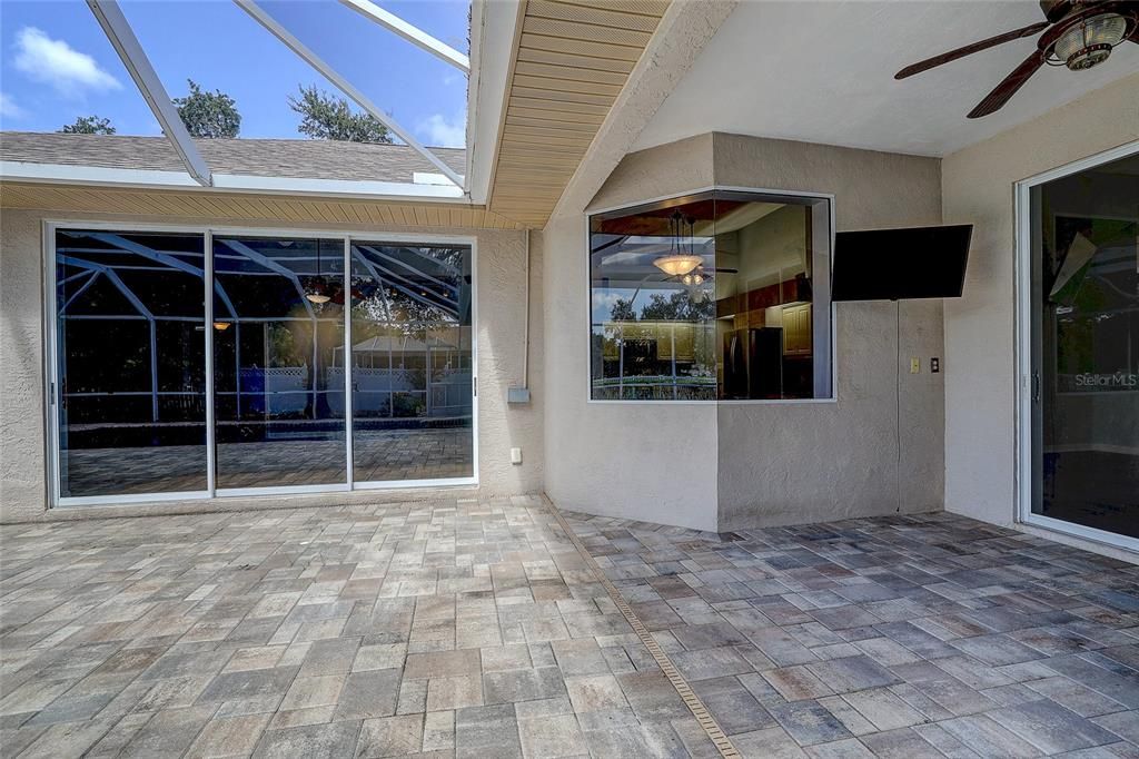 For Sale: $725,000 (5 beds, 2 baths, 2449 Square Feet)