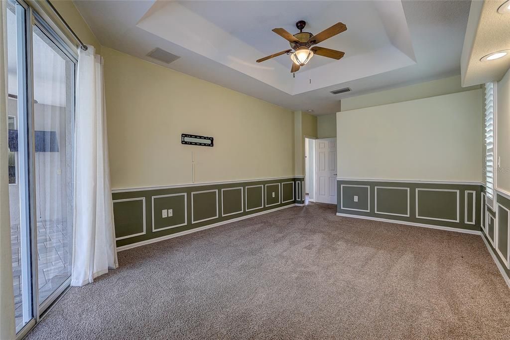 For Sale: $725,000 (5 beds, 2 baths, 2449 Square Feet)