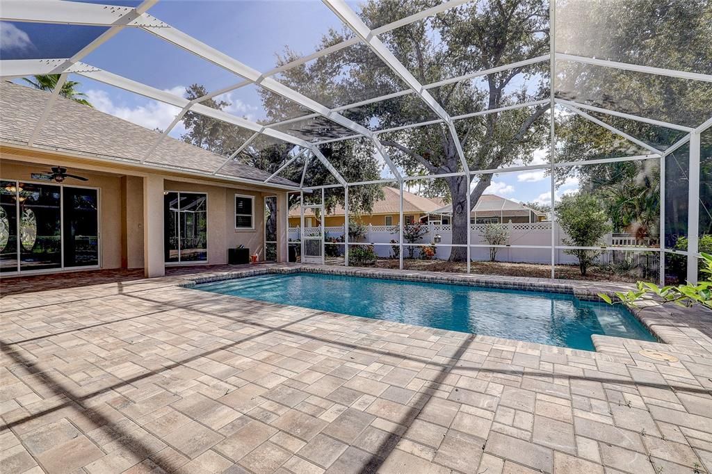 For Sale: $725,000 (5 beds, 2 baths, 2449 Square Feet)