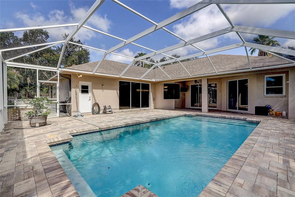 For Sale: $725,000 (5 beds, 2 baths, 2449 Square Feet)