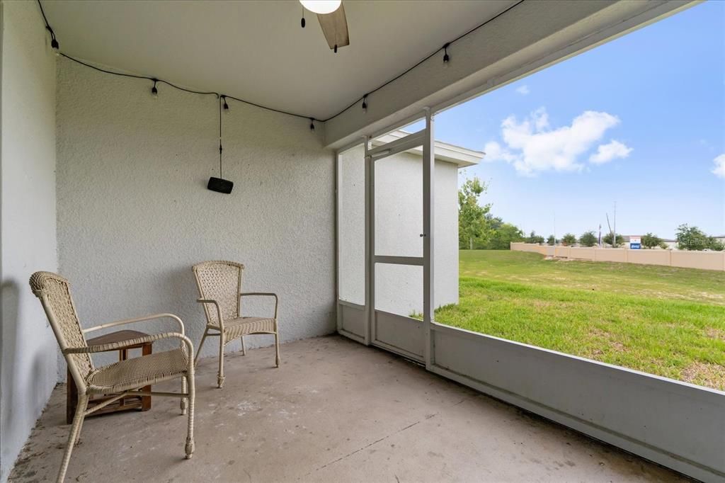 На продажу: $369,000 (4 спален, 2 ванн, 1767 Квадратных фут)