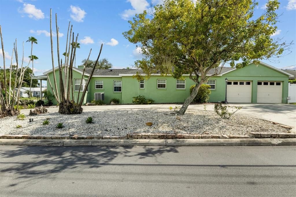 For Sale: $515,000 (4 beds, 4 baths, 2236 Square Feet)
