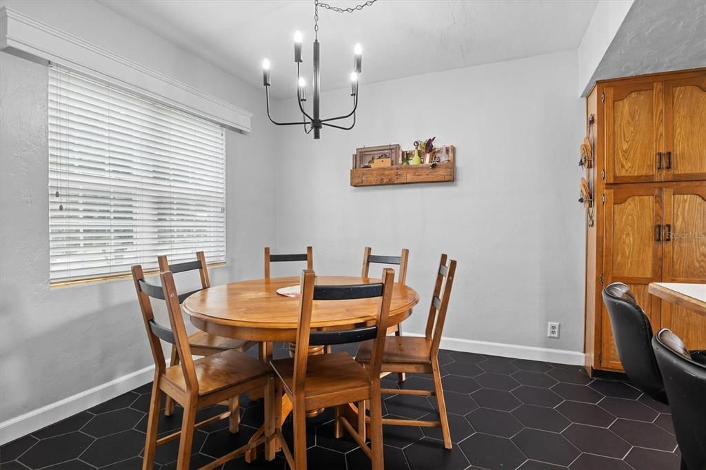 For Sale: $515,000 (4 beds, 4 baths, 2236 Square Feet)
