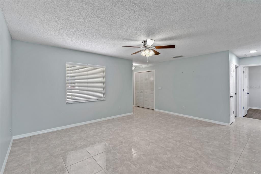 For Rent: $1,799 (3 beds, 2 baths, 1392 Square Feet)