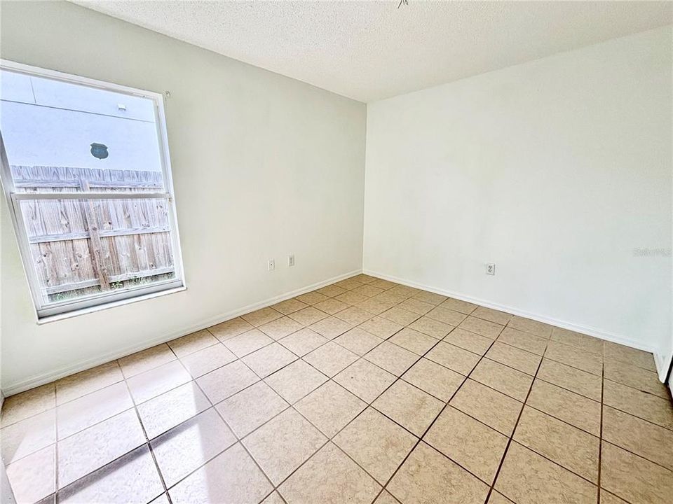 For Rent: $1,850 (3 beds, 2 baths, 1438 Square Feet)