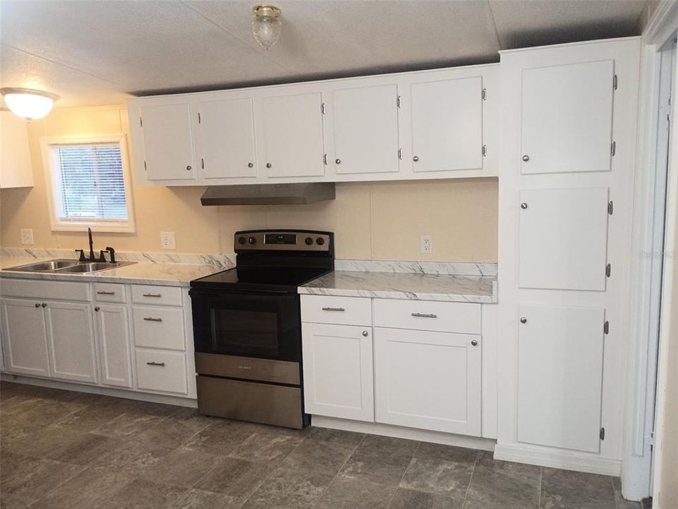 For Sale: $234,900 (3 beds, 2 baths, 1232 Square Feet)