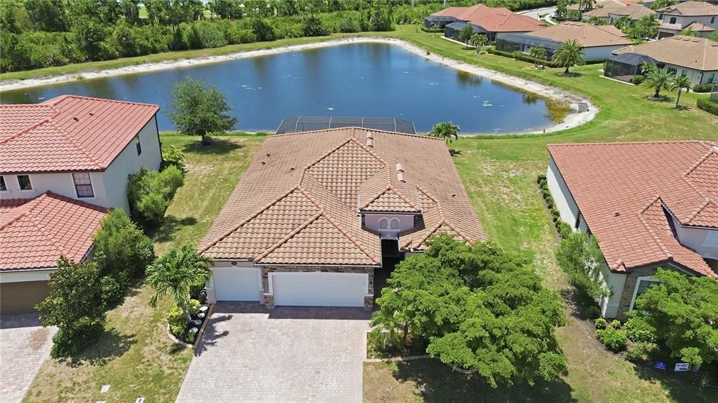 На продажу: $719,900 (4 спален, 2 ванн, 2251 Квадратных фут)