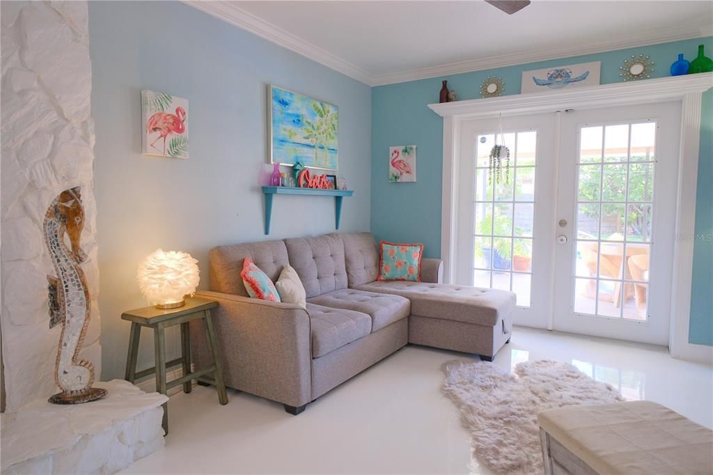 Activo con contrato: $650,000 (3 camas, 2 baños, 1834 Pies cuadrados)