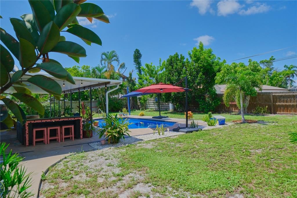Activo con contrato: $650,000 (3 camas, 2 baños, 1834 Pies cuadrados)