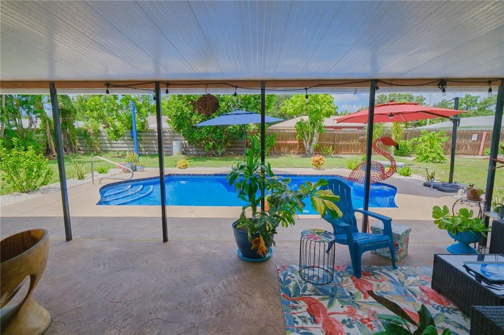 Activo con contrato: $650,000 (3 camas, 2 baños, 1834 Pies cuadrados)