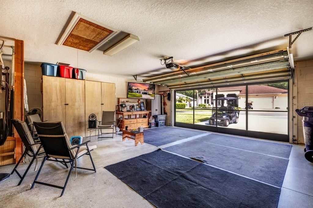 For Sale: $325,000 (3 beds, 2 baths, 1991 Square Feet)