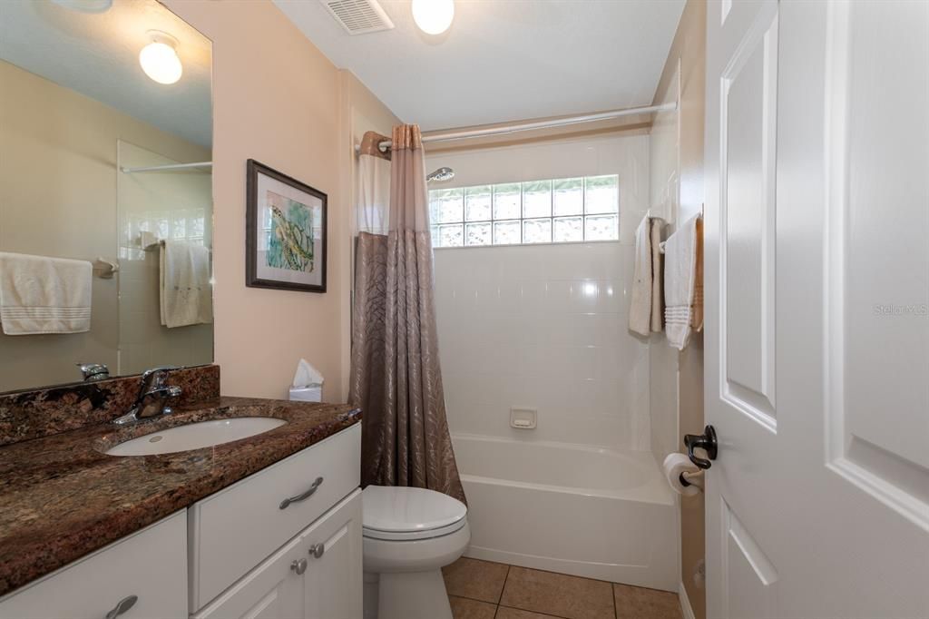 For Sale: $325,000 (3 beds, 2 baths, 1991 Square Feet)