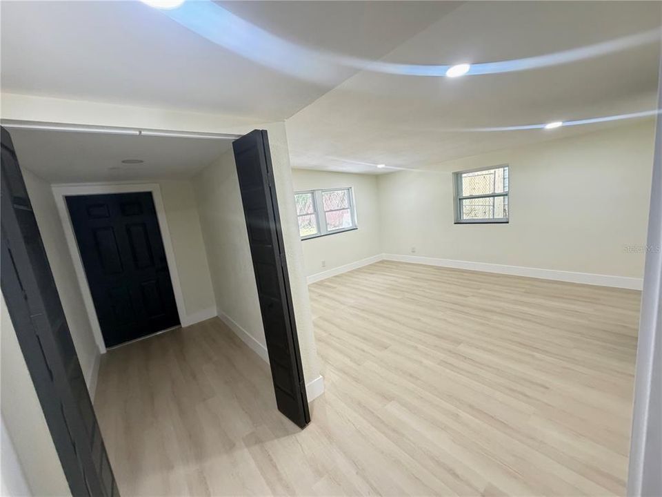 На продажу: $449,900 (4 спален, 2 ванн, 1624 Квадратных фут)