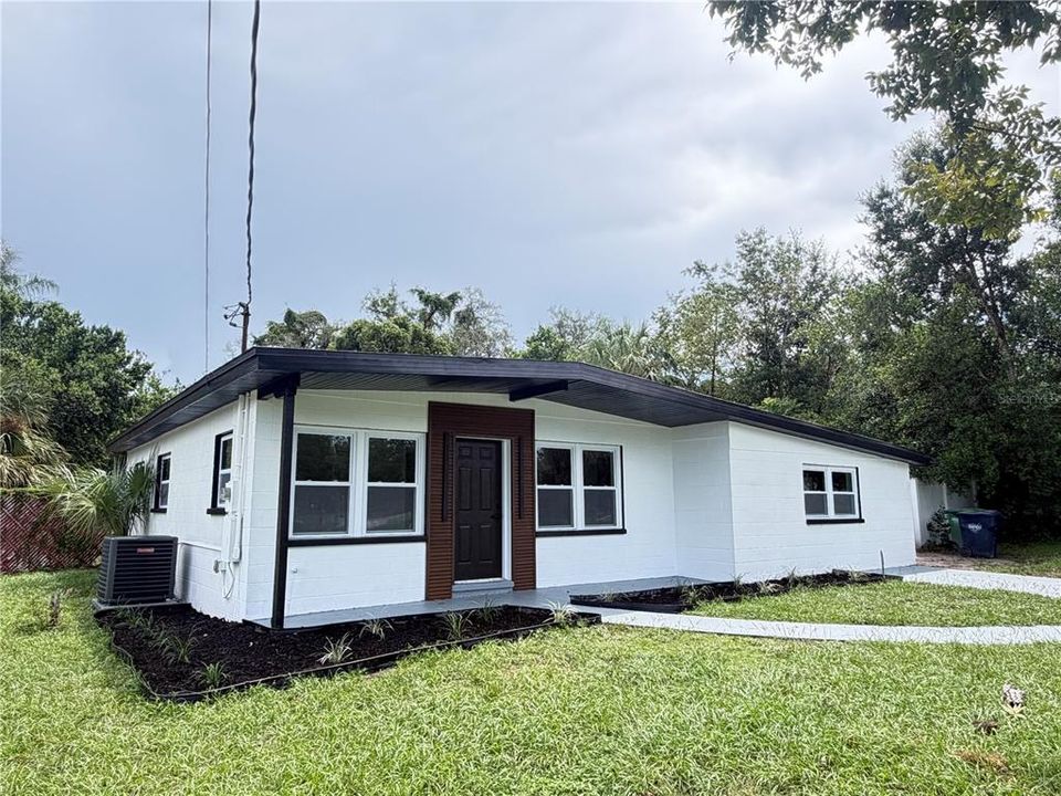На продажу: $449,900 (4 спален, 2 ванн, 1624 Квадратных фут)